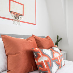 Small cozy boys rooms - Decorative Pillows