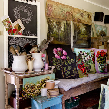 My Houzz: Layers of Patina and an Artist’s Touch in a New York Colonial