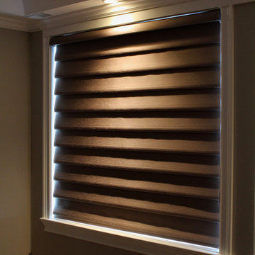 Roscoe Village - Vignette Modern Roman Shade