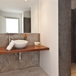 Idéer til lille badeværelse med betonfliser og betongulv | Houzz