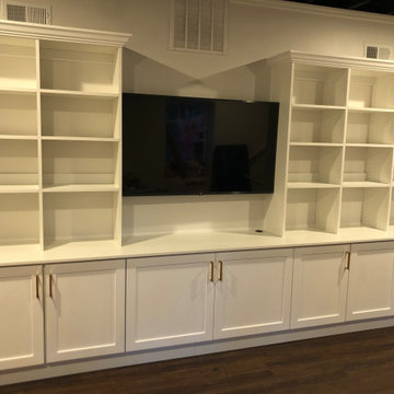 Garage, Basement, Attic, Storage, Sewing Room, Utility Room, Laundry
