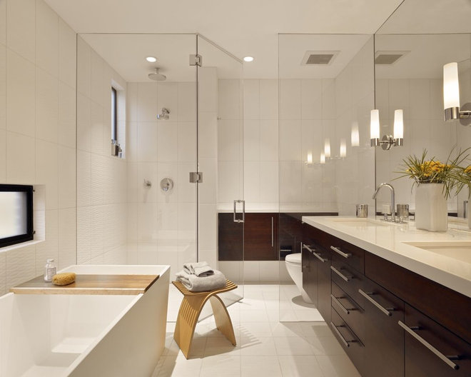 Contemporary Bathroom by Modern Interior Mall, Inc.