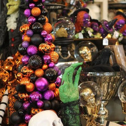 Halloween Decorations - Holiday Decorations