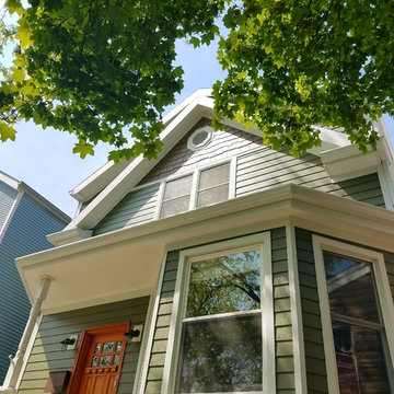 Chicago, IL 60625 James Hardie Siding Heathered Moss Exterior
