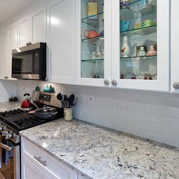 White Shaker Fabuwood Galaxy Kitchen