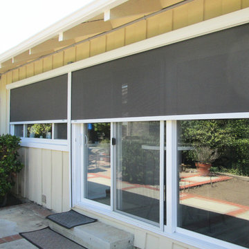 Sun Screens - Solar Powered