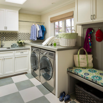 Traditional Laundry Room