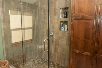 Inspiration for a craftsman bathroom remodel in Other