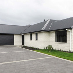 Premier Brick Country in White - Products
