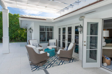 Patio - patio idea in Miami