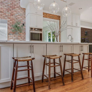Lloyd Harbor Large Walk-in