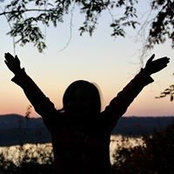 Leah Shenk's photo