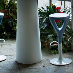 Zuff Stool by Serralunga - Outdoor Benches