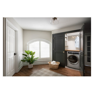 Monroe Street, Hinsdale - Traditional - Laundry Room - Chicago - by ...