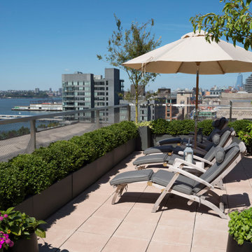 Planter Lined Deck