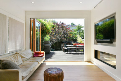 Inspiration for a craftsman living room remodel in San Francisco