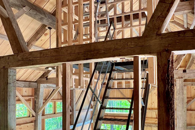 Home design - rustic home design idea in Boston