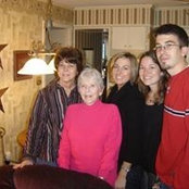 Lorna Mc New Crabtree's photo