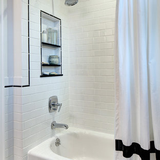 Charming vintage black & white bath