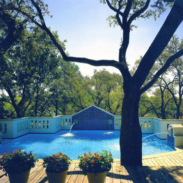 St Tropez Condominiums