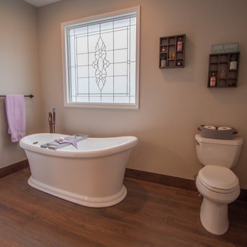 Wheel Chair Accessible Bath