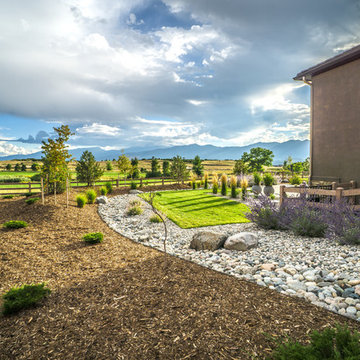 Contemporary Landscape with Basalt Columns Water Feature
