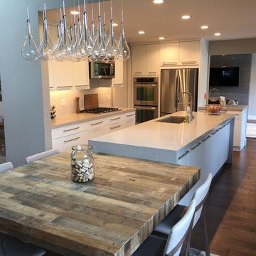 Contemporary Kitchen & Bath | Blackhawk