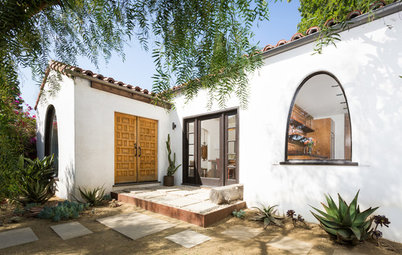USA Houzz: A Spanish Colonial-Style Bungalow With a Hardwood Finish