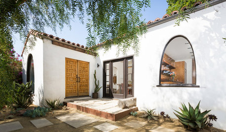 USA Houzz: A Spanish Colonial-Style Bungalow With a Hardwood Finish