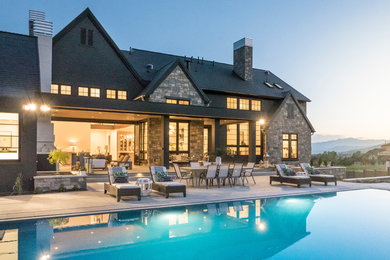 Inspiration for a contemporary pool remodel in Los Angeles