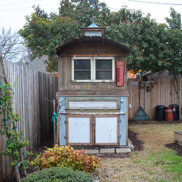 Dallas, TX: Greenman / Curvan Chicken Coop