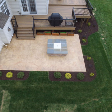 Timbertech legacy deck with aluminum rails with lighted post caps.