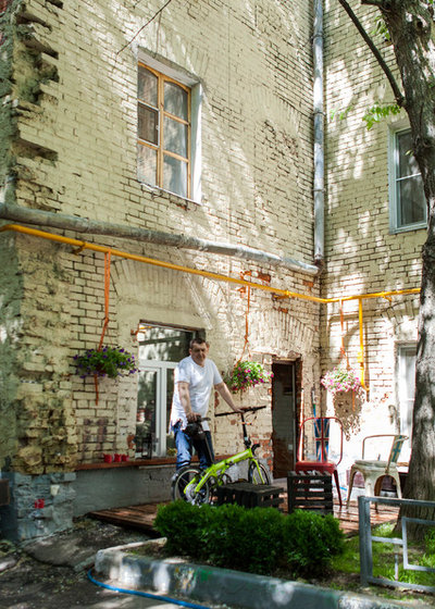 Дворик by Yuri Grishko