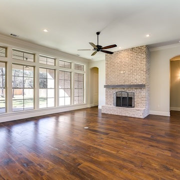 301 W Longview, Madisonville
