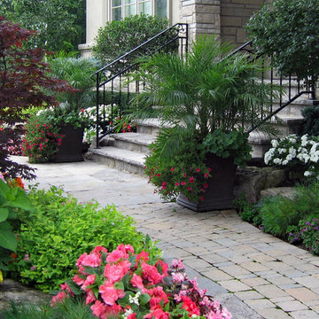 Summer Seasonal Urns