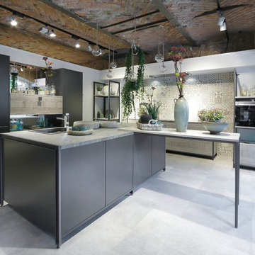 carbon kitchen with plants