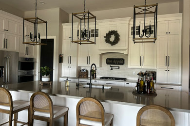 Example of a kitchen design in Phoenix