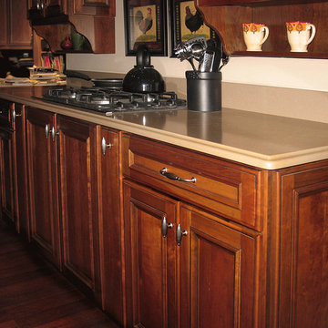 Decora Cabinetry Traditional Showpiece
