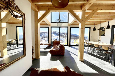 Idées déco pour un salon montagne.