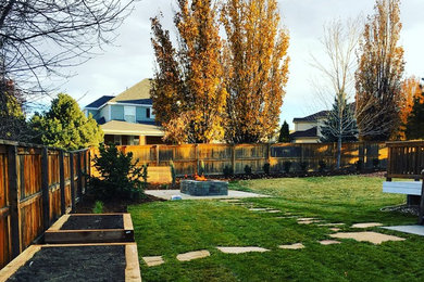 Inspiration for a contemporary landscaping in Denver.
