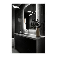 Pool bath / Powder Room