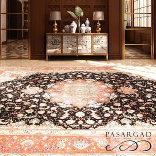 ワシントンD.C.の大きいトラディショナルスタイルのおしゃれな玄関ロビー (カーペット敷き、マルチカラーの床) の写真