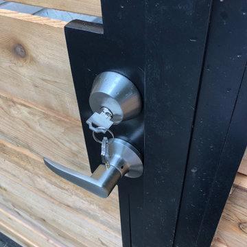 Squamish Custom semi private with aluminum custom gate