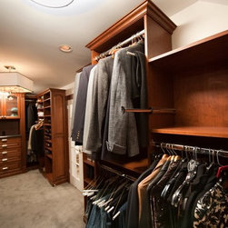 Walk-in Closets 2 - Clothing Valets And Suit Stands
