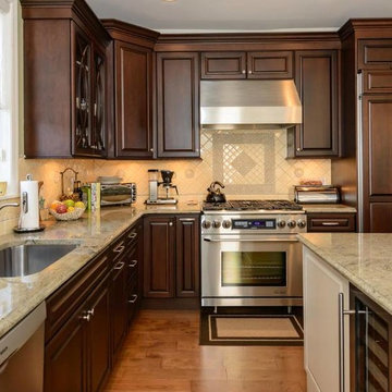 Traditional Kitchen in Long Beach, New York
