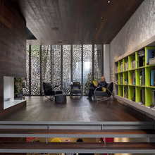 Wall/ceiling treatments
