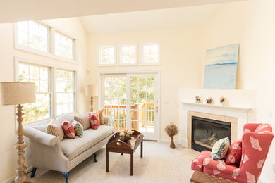 Example of a small transitional home design design in Boston