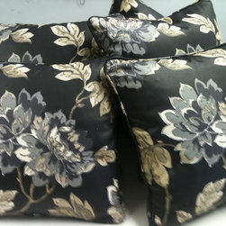 Cushions and Accessories - Scatter Cushions