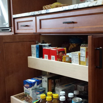 Naughty white kitchen