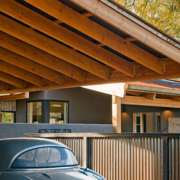 Creekside Courtyard